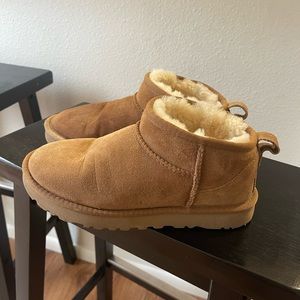 UGG Ultra Mini 6